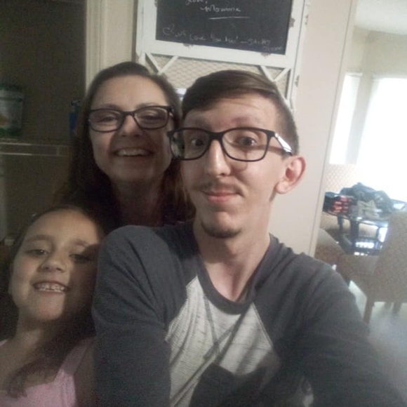 Meet your Posher, Carie - Picture 1 of 1